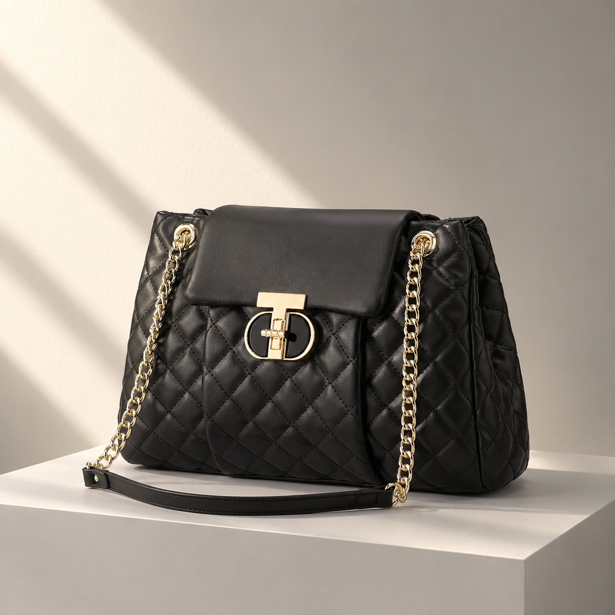 The Théa Leather Handbag