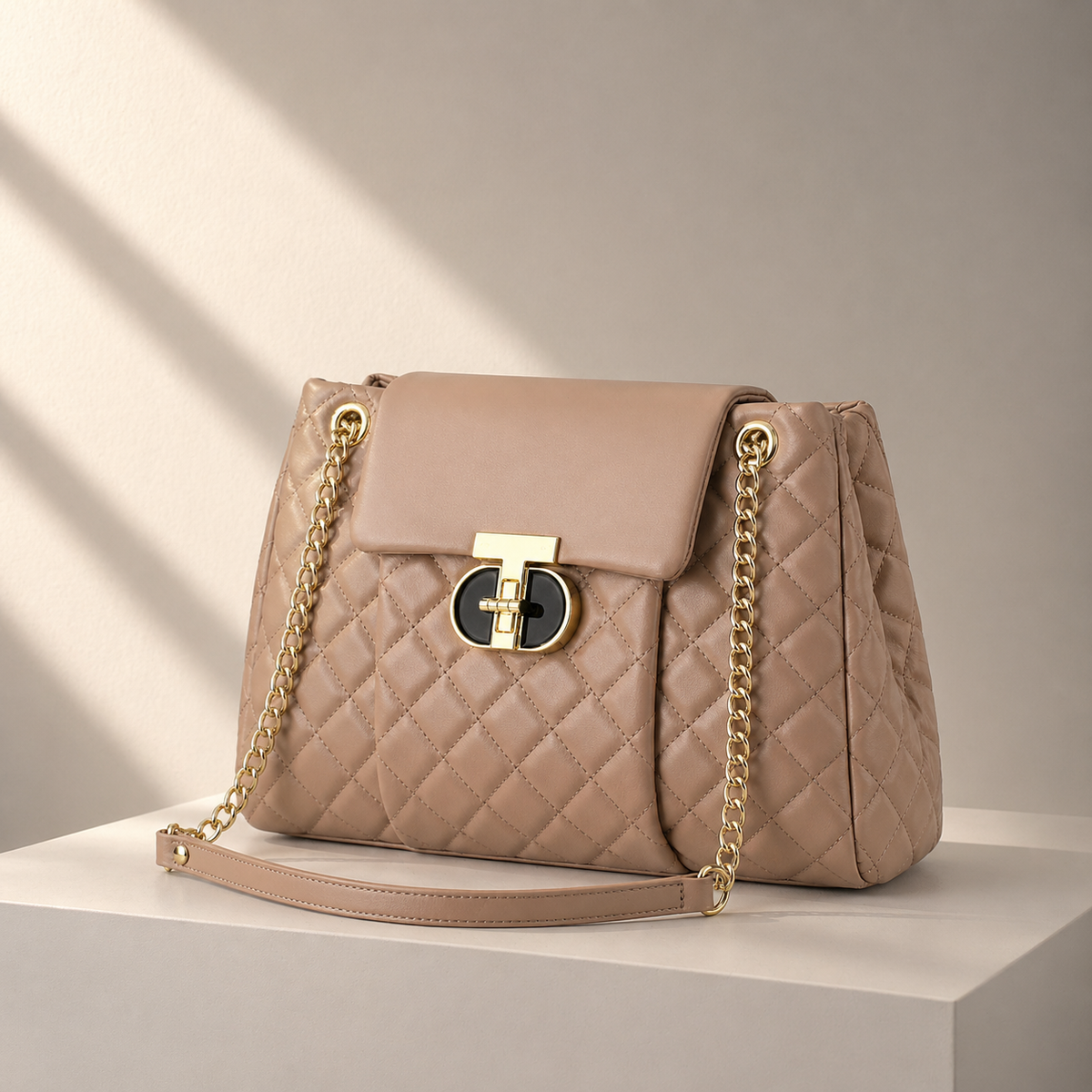 The Théa Leather Handbag