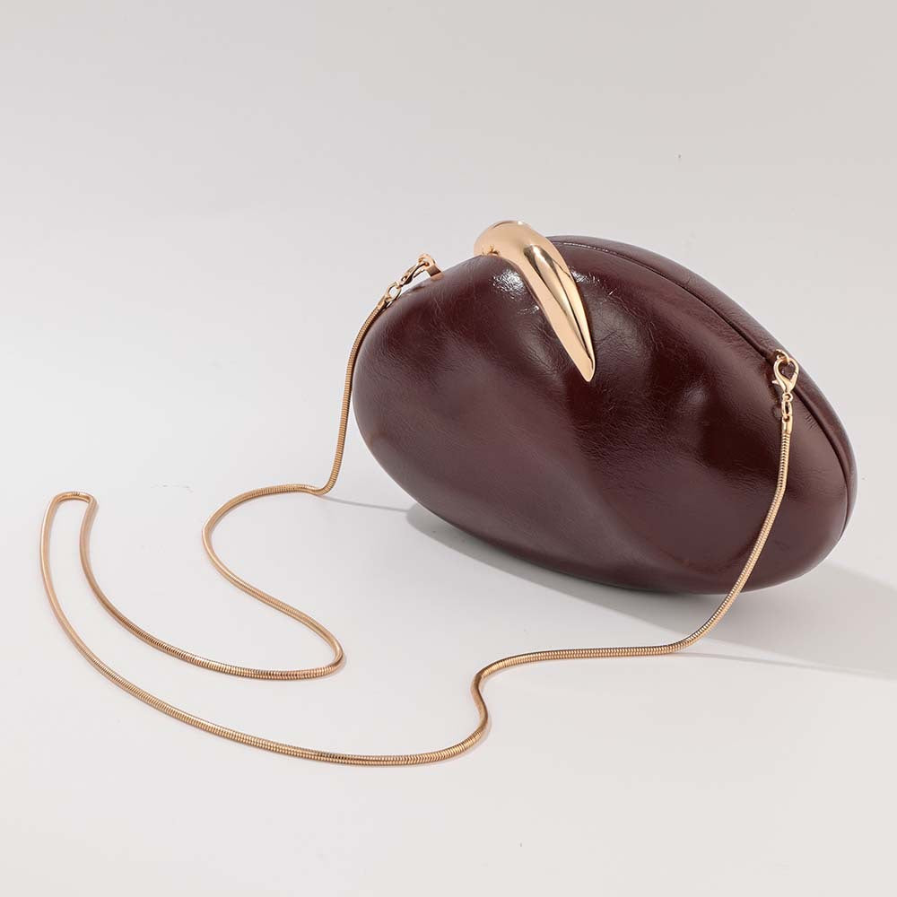 The Pebble Clutch