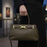 The Bellini Leather Carry
