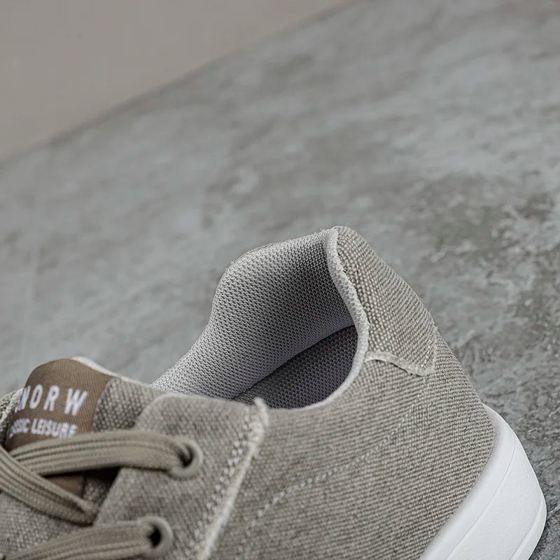 Eddie Wilsons Sneakers