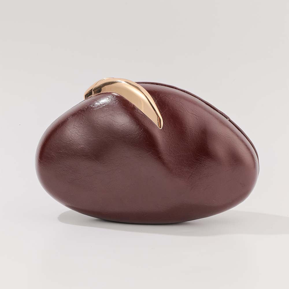 The Pebble Clutch