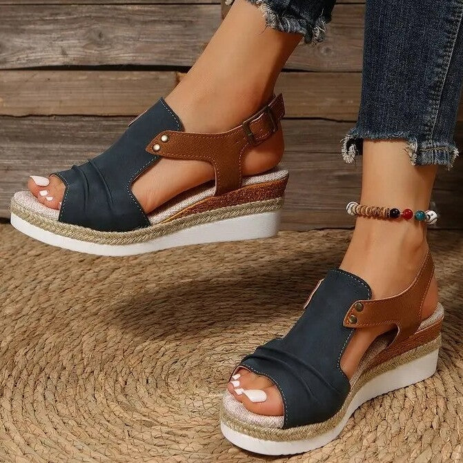 Rachel Ray Buckle Wedges
