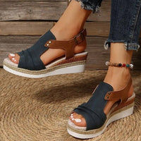 Rachel Ray Buckle Wedges
